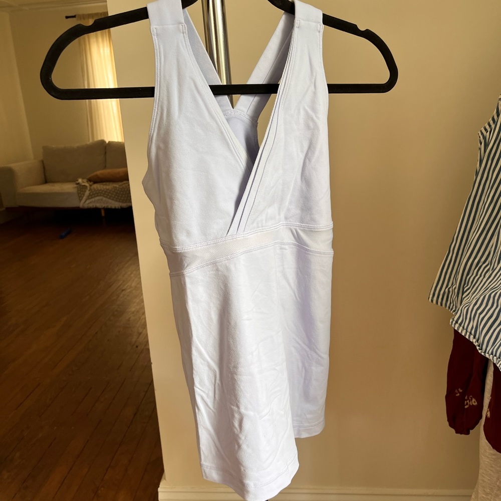 Lululemon athletic top
